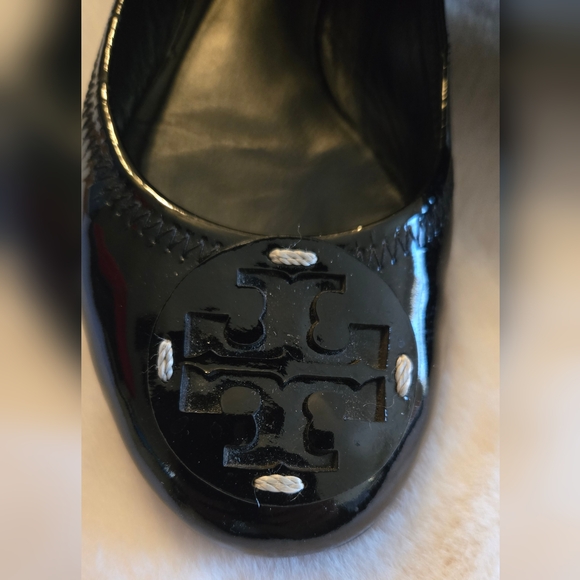 Tory Burch Minnie Ballet Flat Patent Black Leather Shoes Logo Size 8M - Picture 4 of 16